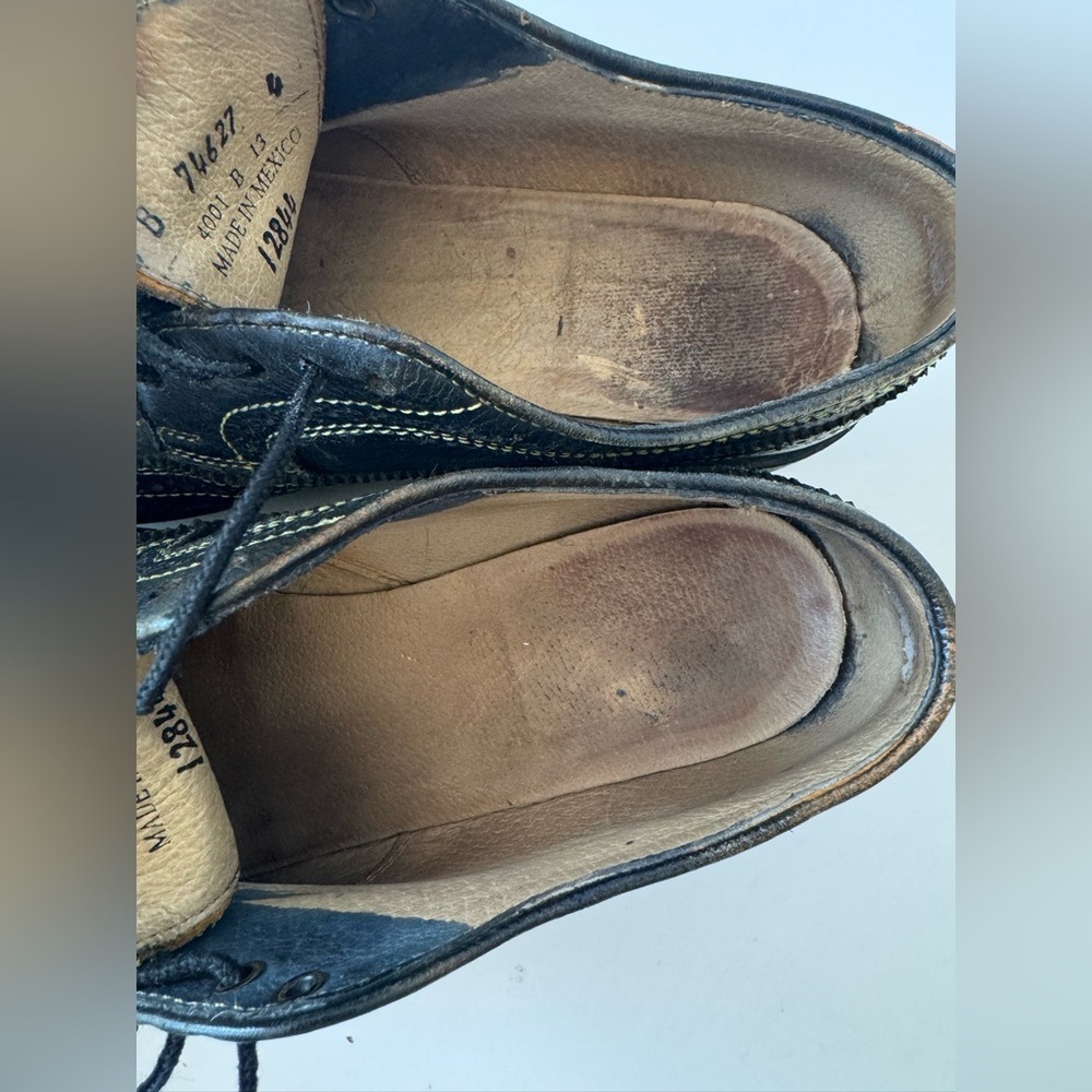 Frye Dark Distressed Lace Up Wingtip Yellow Stitching Oxford Shoes Women’s - Picture 11 of 12